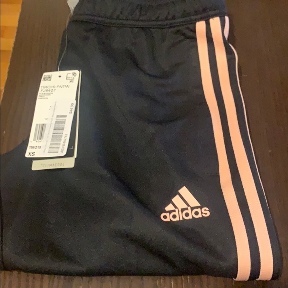 NOWT Girls Adidas pants